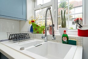 Host Stay Martlet House