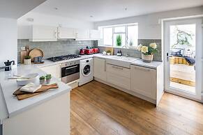 Host Stay The Charles Street Retreat