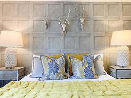 Host Stay The Charles Street Retreat