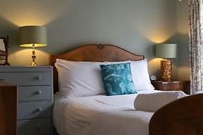 Host Stay The Beams at Frederick Gardens