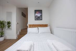 Host Stay Downland Studio