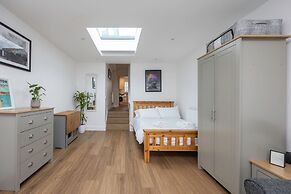 Host Stay Downland Studio