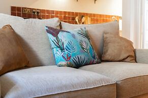 Host Stay The Courtyard at Egremont Place