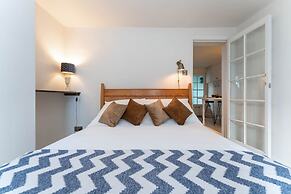 Host Stay The Courtyard at Egremont Place