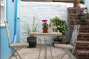 Host Stay The Courtyard at Egremont Place