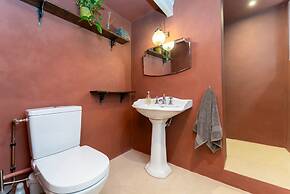 Host Stay The Courtyard at Egremont Place