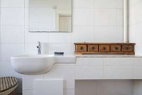 Host Stay St Aubyns Coastal Retreat