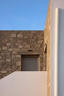 Kedros Milos Suites