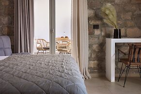 Kedros Milos Suites