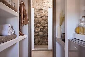 Kedros Milos Suites