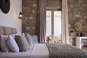 Kedros Milos Suites