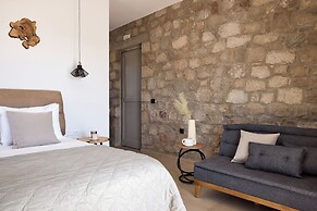 Kedros Milos Suites