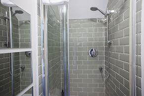 higgihaus 107 Sleeps 4  Monday - Friday