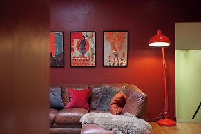 higgihaus 107 Sleeps 4  Monday - Friday