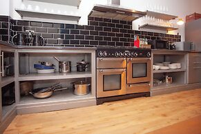 higgihaus 107 Sleeps 4  Monday - Friday