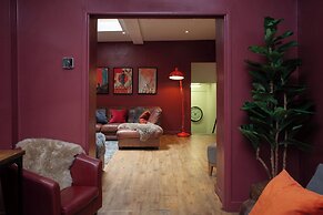 higgihaus 107 Sleeps 4  Monday - Friday