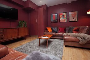 higgihaus 107 Sleeps 4  Monday - Friday