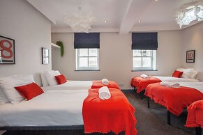 higgihaus 107 Sleeps 4  Monday - Friday