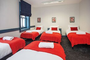 higgihaus 107 Sleeps 4  Monday - Friday