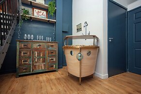 higgihaus 107 Sleeps 4  Monday - Friday