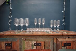 higgihaus 107 Sleeps 4  Monday - Friday