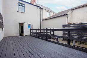 higgihaus 107 Sleeps 4  Monday - Friday