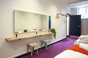 higgihaus 107 Sleeps 4  Monday - Friday