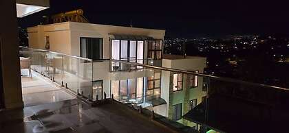 Step Apart Hotel