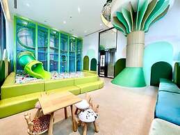 The MarQ Luxury Apartment Distrist 1