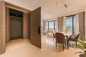 The MarQ Luxury Apartment Distrist 1