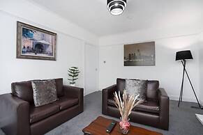 Wishaw-2bedapartment-freeparking-familyfriendly