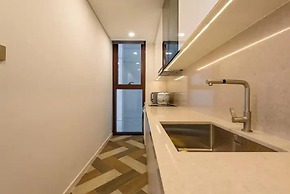 The Metropole The Galleria The Crest