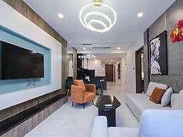 The Metropole The Galleria The Crest