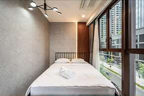 The Metropole The Galleria The Crest