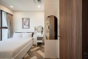 The Metropole The Galleria The Crest