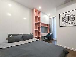 The Metropole The Galleria The Crest