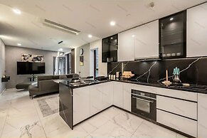 The Metropole The Galleria The Crest