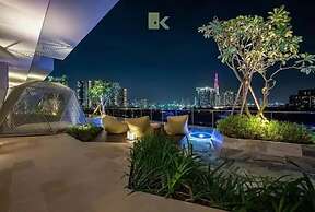 The Metropole The Galleria The Crest