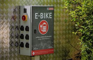 Boutique house happYellow