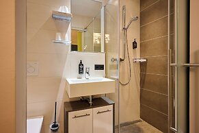 Boutique house happYellow