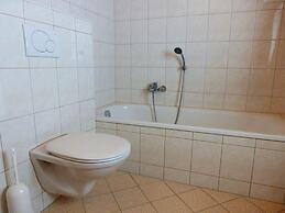 Quiet Chalet With Sauna in Konigsleiten