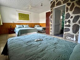 Manureva Nui Hotel Boutique