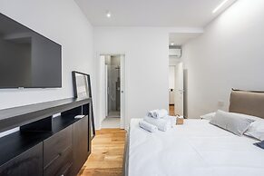 Emilia Suite Academy