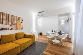 Emilia Suite Academy