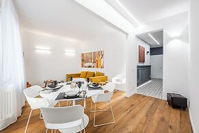 Emilia Suite Academy