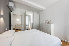 Emilia Suite Academy