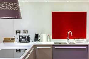 Host Stay Sillwood Seafront