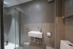 Host Stay Sillwood Seafront