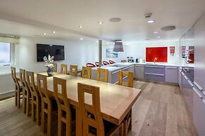 Host Stay Sillwood Seafront