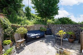 Host Stay The Walpole House